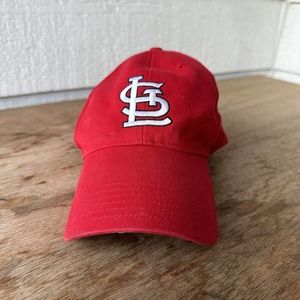 St. Louis‎ Embroidered Red Adjustable Baseball Hat Cap